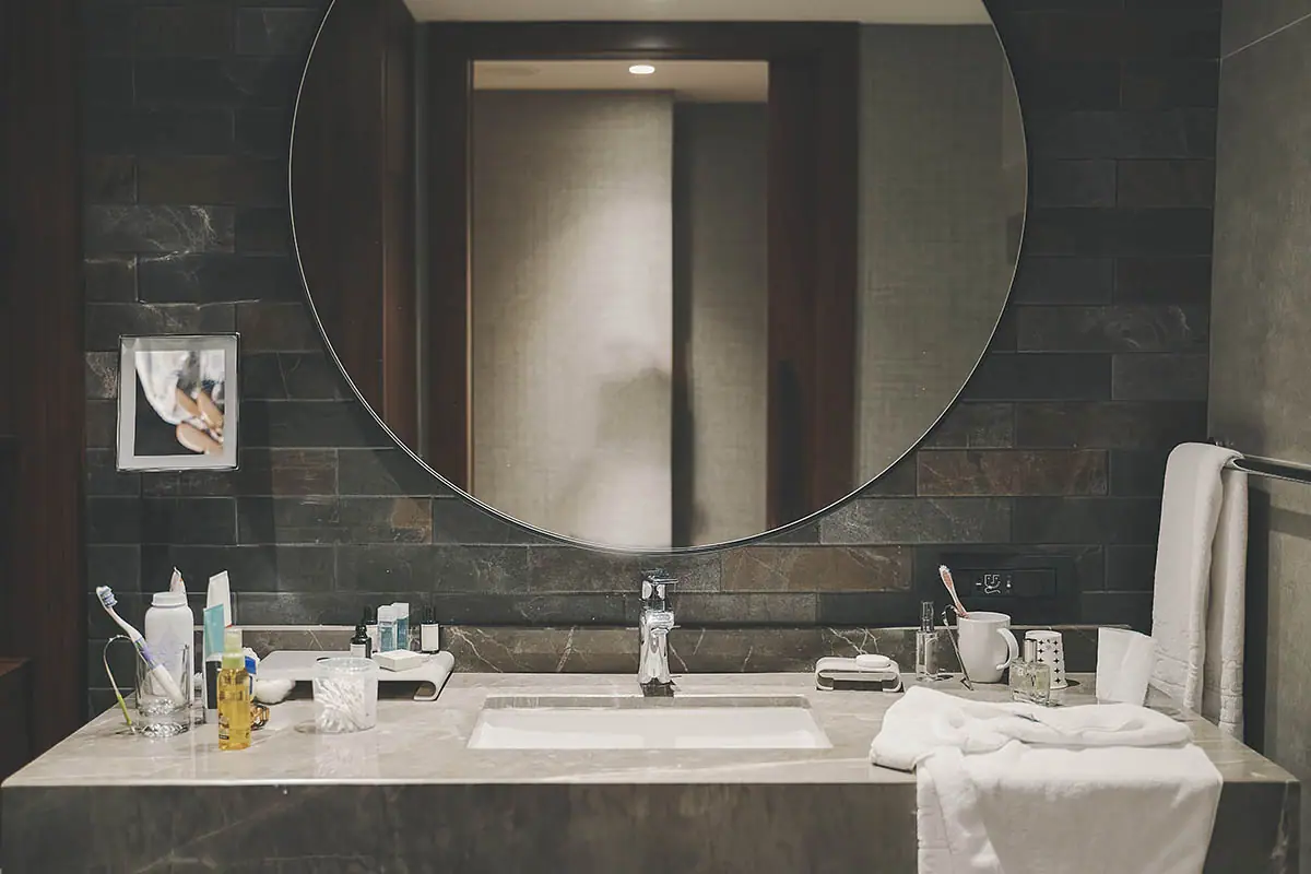 ¿Qué tipo de espejo encaja mejor en el baño?